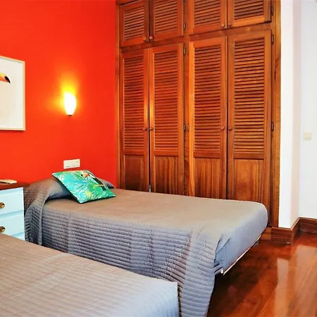 In Sleeps 6 With Pool And Air Con 빌라 푸에르토카레로