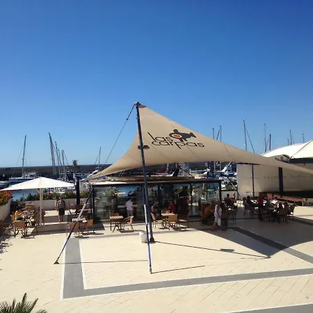 In Sleeps 6 With Pool And Air Con 푸에르토카레로